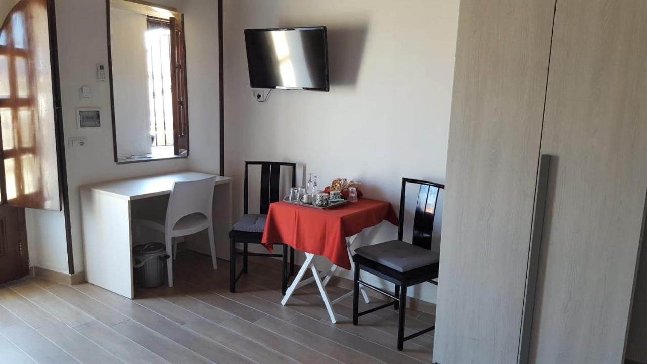Casa Vacanze Mm Rooms Шилла Екстер'єр фото